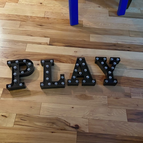 “PLAY” Lighted Letters Black with Remotes - Picture 2 of 6